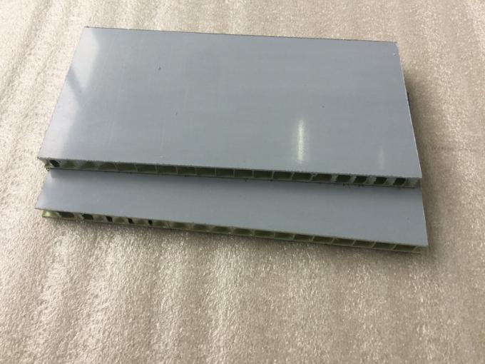 Los paneles de aluminio del panal PVDF de la pintura roja de la perla con resistencia de alto impacto