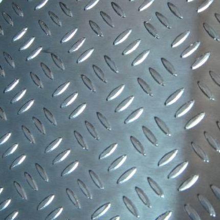 Ignifugue la placa de aluminio de la pisada de 5 barras, los paneles de pared de aluminio de la placa del diamante 