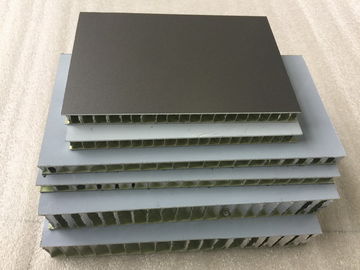 China Los paneles de aluminio negros del panal de FEVE, los paneles estructurales del panal incombustible  proveedor